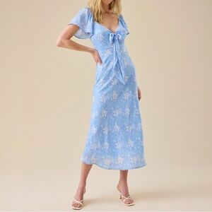 NWOT Francesca’s Tie Front Floral Maxi Dress